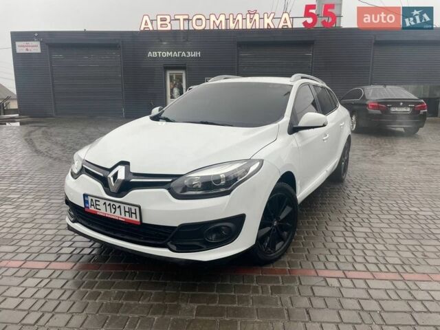 Білий Рено Меган, об'ємом двигуна 1.46 л та пробігом 337 тис. км за 7500 $, фото 1 на Automoto.ua
