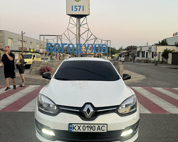 Белый Рено Меган, объемом двигателя 1.46 л и пробегом 242 тыс. км за 10000 $, фото 1 на Automoto.ua