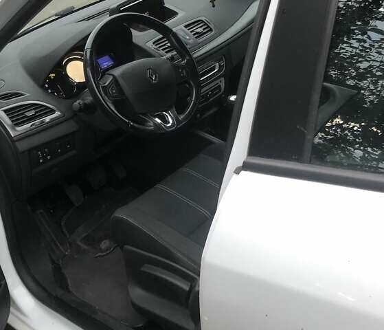 Белый Рено Меган, объемом двигателя 1.46 л и пробегом 238 тыс. км за 7600 $, фото 1 на Automoto.ua