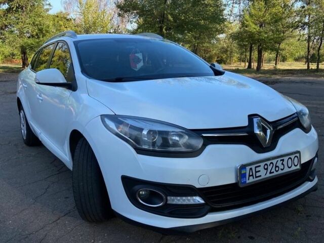 Білий Рено Меган, об'ємом двигуна 1.5 л та пробігом 280 тис. км за 6999 $, фото 1 на Automoto.ua