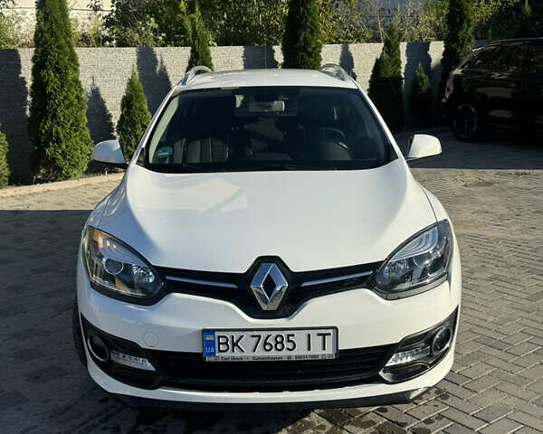 Білий Рено Меган, об'ємом двигуна 1.6 л та пробігом 185 тис. км за 9500 $, фото 1 на Automoto.ua