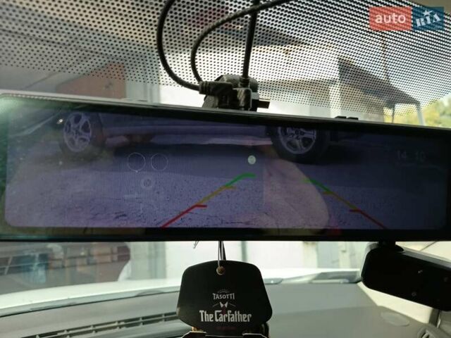 Рено Меган 2014 в Полтаве на Automoto.ua Белый Рено Меган, объемом двигателя 1.46 л и пробегом 320 тыс. км за 7800 $, фото 1 на Automoto.ua