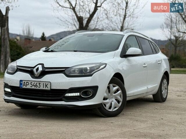 Белый Рено Меган, объемом двигателя 1.46 л и пробегом 277 тыс. км за 8300 $, фото 1 на Automoto.ua