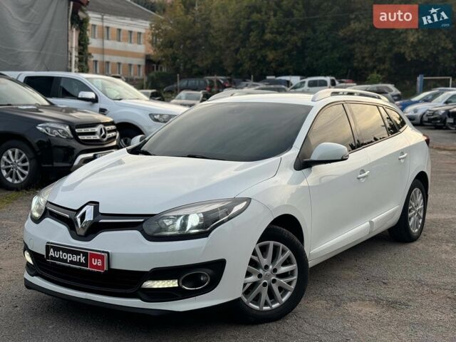 Белый Рено Меган, объемом двигателя 1.5 л и пробегом 218 тыс. км за 8390 $, фото 1 на Automoto.ua