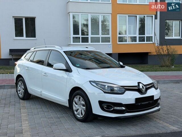 Білий Рено Меган, об'ємом двигуна 1.5 л та пробігом 235 тис. км за 7700 $, фото 1 на Automoto.ua