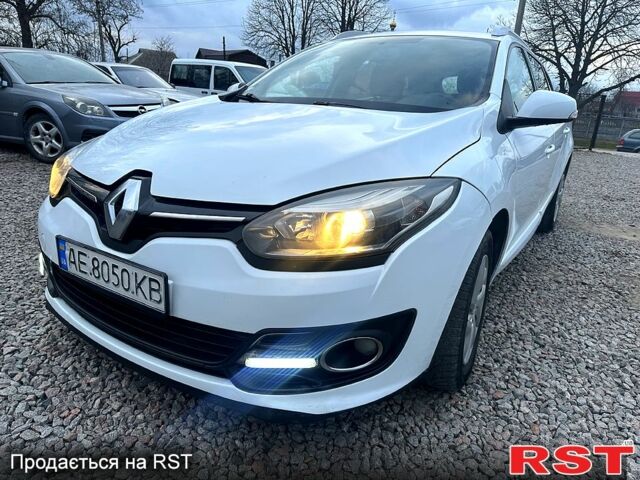 Білий Рено Меган, об'ємом двигуна 1.5 л та пробігом 0 тис. км за 6800 $, фото 1 на Automoto.ua