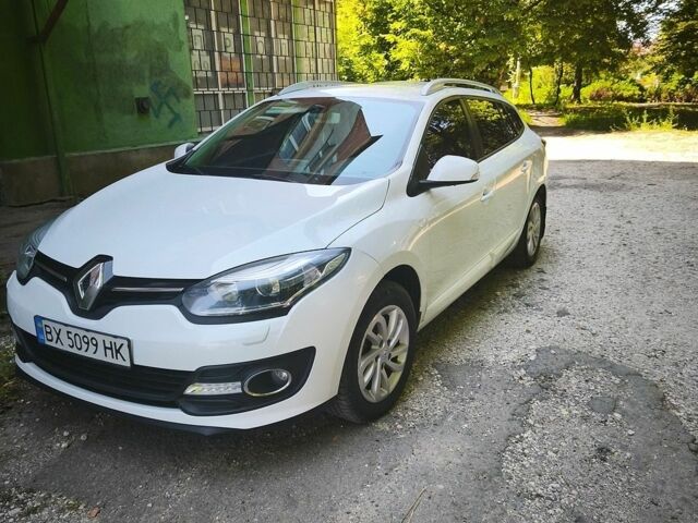Білий Рено Меган, об'ємом двигуна 1.46 л та пробігом 240 тис. км за 8300 $, фото 1 на Automoto.ua