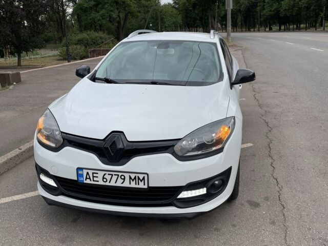 Білий Рено Меган, об'ємом двигуна 1.5 л та пробігом 245 тис. км за 9000 $, фото 1 на Automoto.ua