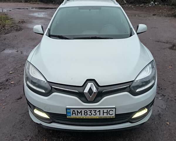 Белый Рено Меган, объемом двигателя 1.46 л и пробегом 279 тыс. км за 7800 $, фото 1 на Automoto.ua