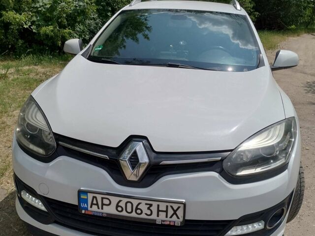 Білий Рено Меган, об'ємом двигуна 1.5 л та пробігом 200 тис. км за 8600 $, фото 1 на Automoto.ua