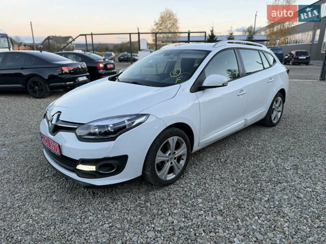 Белый Рено Меган, объемом двигателя 1.5 л и пробегом 245 тыс. км за 8250 $, фото 1 на Automoto.ua