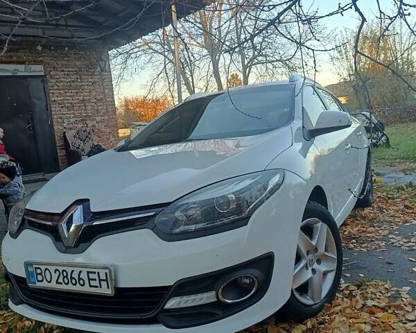 Белый Рено Меган, объемом двигателя 1.2 л и пробегом 180 тыс. км за 7200 $, фото 1 на Automoto.ua