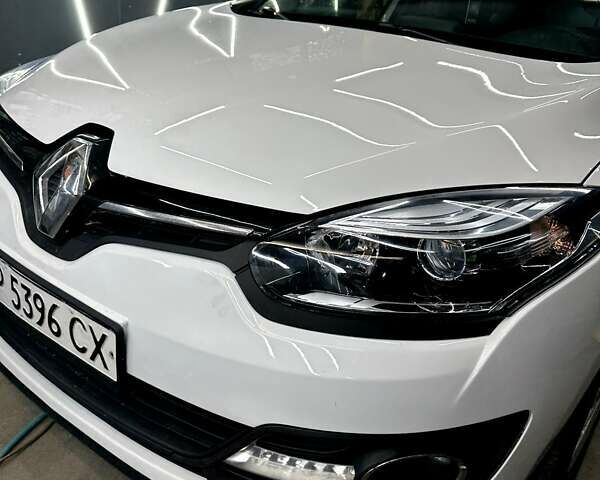 Белый Рено Меган, объемом двигателя 1.46 л и пробегом 247 тыс. км за 8300 $, фото 1 на Automoto.ua