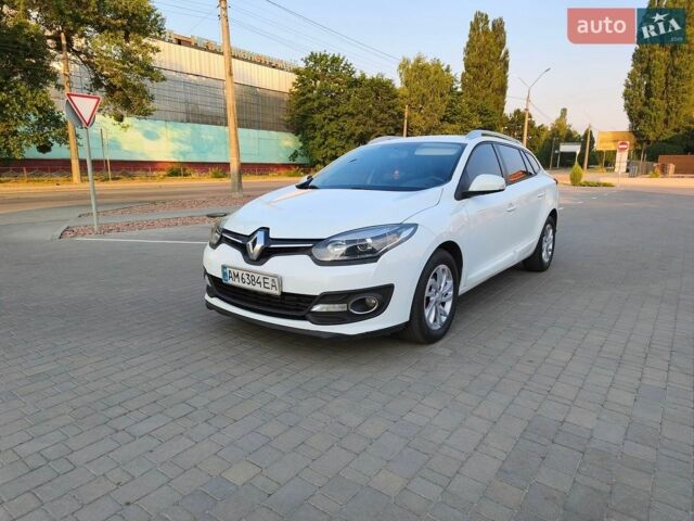 Белый Рено Меган, объемом двигателя 1.46 л и пробегом 240 тыс. км за 7499 $, фото 1 на Automoto.ua