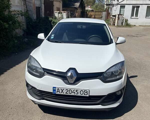 Белый Рено Меган, объемом двигателя 1.46 л и пробегом 201 тыс. км за 8000 $, фото 1 на Automoto.ua