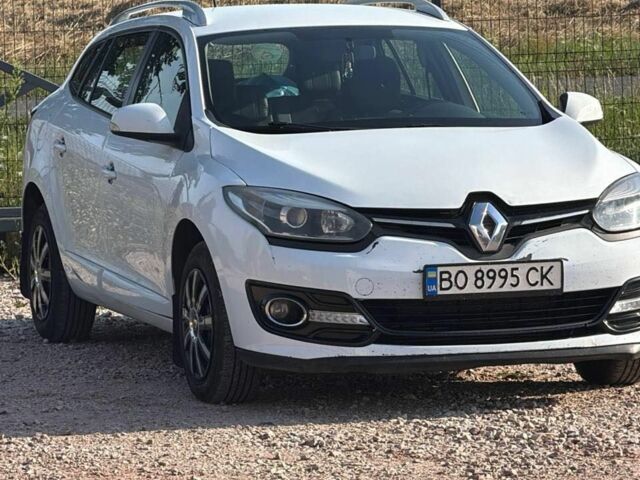 Белый Рено Меган, объемом двигателя 0 л и пробегом 210 тыс. км за 6627 $, фото 1 на Automoto.ua