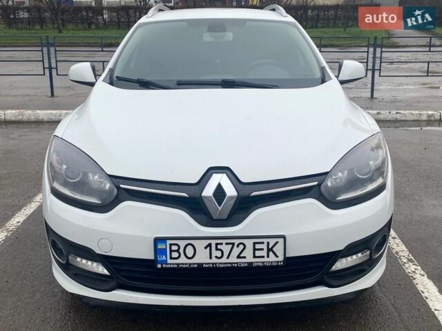 Белый Рено Меган, объемом двигателя 1.5 л и пробегом 300 тыс. км за 8200 $, фото 1 на Automoto.ua