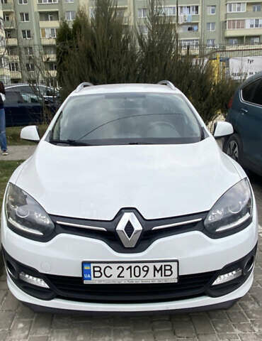 Белый Рено Меган, объемом двигателя 1.46 л и пробегом 214 тыс. км за 9200 $, фото 1 на Automoto.ua