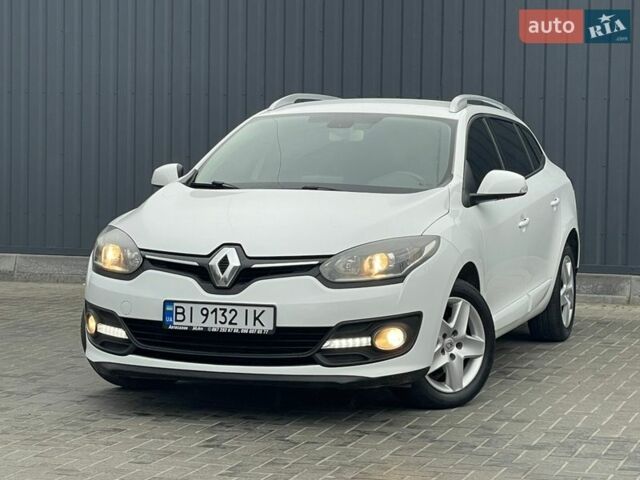 Белый Рено Меган, объемом двигателя 1.46 л и пробегом 260 тыс. км за 8700 $, фото 1 на Automoto.ua