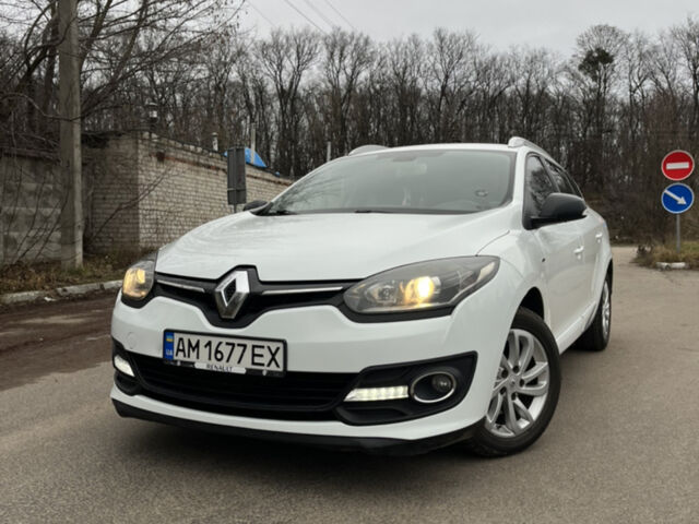 Білий Рено Меган, об'ємом двигуна 1.46 л та пробігом 250 тис. км за 8400 $, фото 1 на Automoto.ua