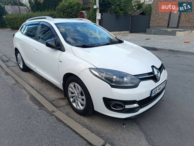 Белый Рено Меган, объемом двигателя 1.5 л и пробегом 260 тыс. км за 8100 $, фото 1 на Automoto.ua