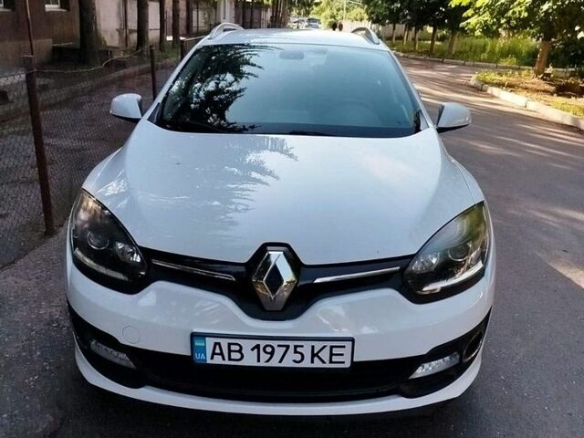 Белый Рено Меган, объемом двигателя 1.5 л и пробегом 218 тыс. км за 9000 $, фото 1 на Automoto.ua