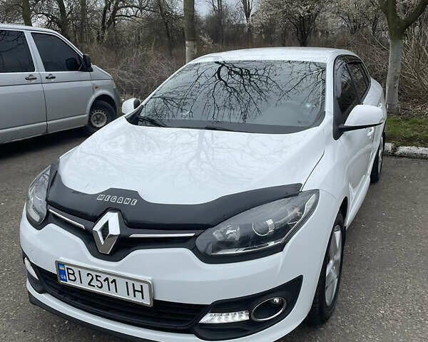 Белый Рено Меган, объемом двигателя 1.2 л и пробегом 168 тыс. км за 9500 $, фото 1 на Automoto.ua