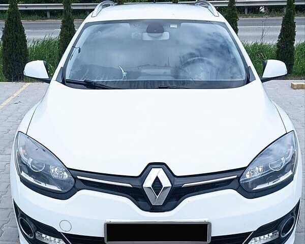 Белый Рено Меган, объемом двигателя 1.46 л и пробегом 230 тыс. км за 9800 $, фото 1 на Automoto.ua
