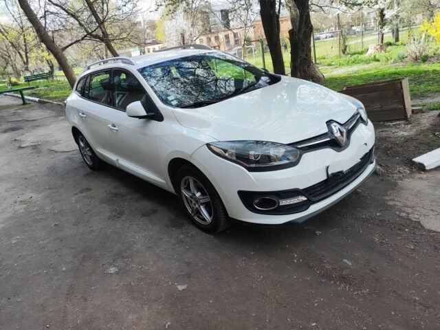 Белый Рено Меган, объемом двигателя 1.5 л и пробегом 220 тыс. км за 8600 $, фото 1 на Automoto.ua