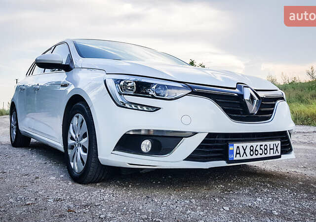 Білий Рено Меган, об'ємом двигуна 1.46 л та пробігом 184 тис. км за 11700 $, фото 1 на Automoto.ua