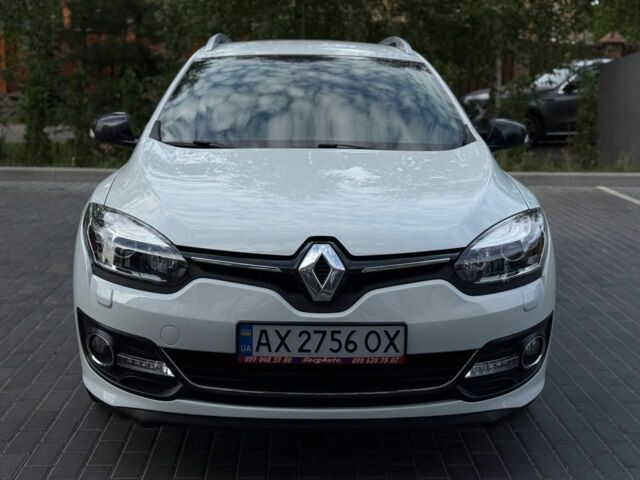 Білий Рено Меган, об'ємом двигуна 1.5 л та пробігом 317 тис. км за 8800 $, фото 1 на Automoto.ua