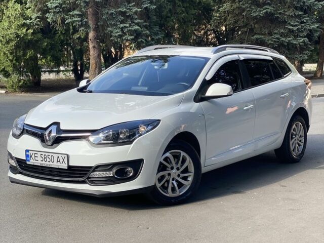 Белый Рено Меган, объемом двигателя 1.5 л и пробегом 223 тыс. км за 10400 $, фото 1 на Automoto.ua