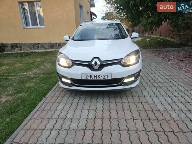 Белый Рено Меган, объемом двигателя 1.5 л и пробегом 186 тыс. км за 10750 $, фото 1 на Automoto.ua