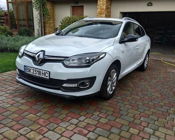 Белый Рено Меган, объемом двигателя 1.46 л и пробегом 202 тыс. км за 9500 $, фото 1 на Automoto.ua