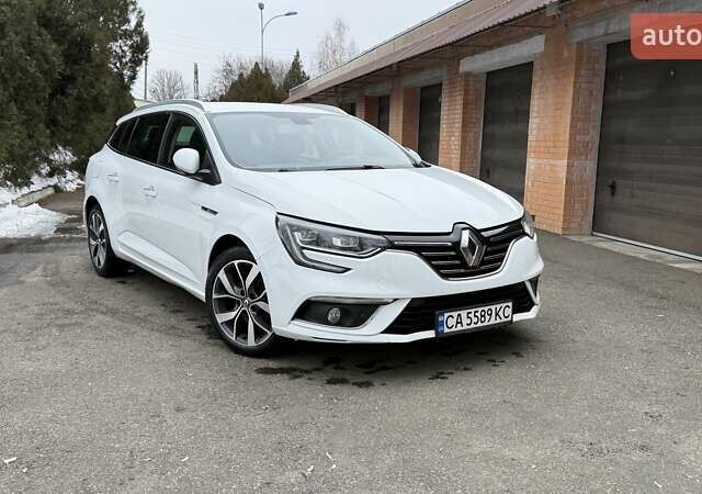 Білий Рено Меган, об'ємом двигуна 1.46 л та пробігом 223 тис. км за 12800 $, фото 1 на Automoto.ua