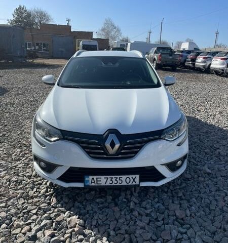 Белый Рено Меган, объемом двигателя 1.46 л и пробегом 201 тыс. км за 12500 $, фото 1 на Automoto.ua