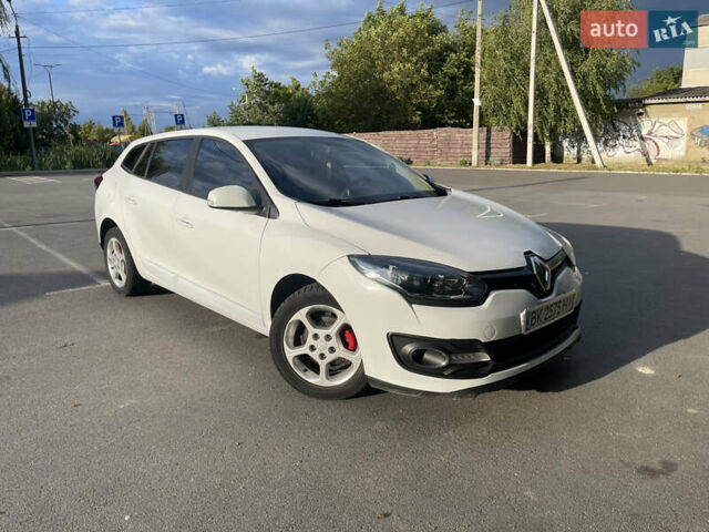 Белый Рено Меган, объемом двигателя 1.46 л и пробегом 246 тыс. км за 8900 $, фото 1 на Automoto.ua