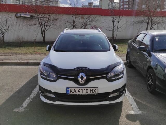 Белый Рено Меган, объемом двигателя 1.5 л и пробегом 300 тыс. км за 8500 $, фото 1 на Automoto.ua