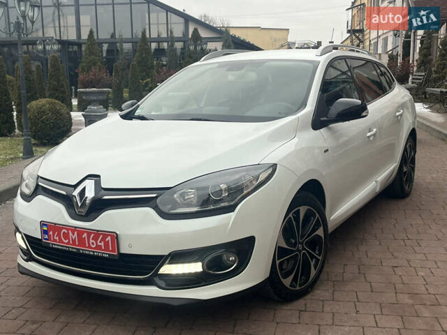 Білий Рено Меган, об'ємом двигуна 1.6 л та пробігом 214 тис. км за 9900 $, фото 1 на Automoto.ua