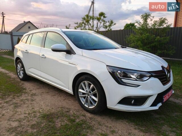 Білий Рено Меган, об'ємом двигуна 1.5 л та пробігом 249 тис. км за 10999 $, фото 1 на Automoto.ua