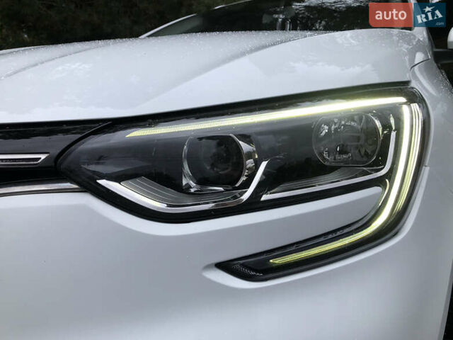 Білий Рено Меган, об'ємом двигуна 1.5 л та пробігом 150 тис. км за 13990 $, фото 1 на Automoto.ua