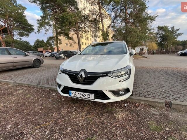 Білий Рено Меган, об'ємом двигуна 1.46 л та пробігом 260 тис. км за 13499 $, фото 1 на Automoto.ua