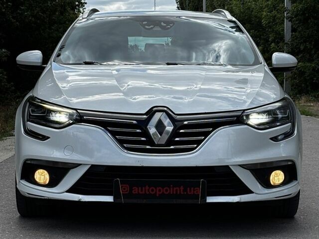 Білий Рено Меган, об'ємом двигуна 1.6 л та пробігом 242 тис. км за 11999 $, фото 1 на Automoto.ua
