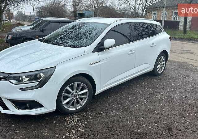 Білий Рено Меган, об'ємом двигуна 1.46 л та пробігом 230 тис. км за 13500 $, фото 1 на Automoto.ua