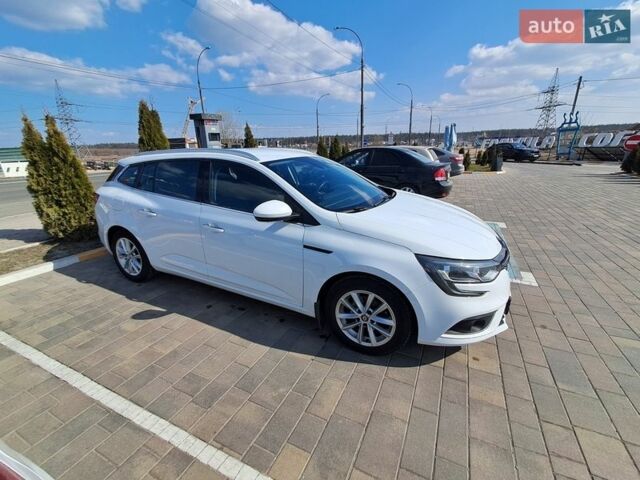 Белый Рено Меган, объемом двигателя 1.5 л и пробегом 139 тыс. км за 12100 $, фото 1 на Automoto.ua