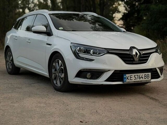 Білий Рено Меган, об'ємом двигуна 1.46 л та пробігом 203 тис. км за 13000 $, фото 1 на Automoto.ua