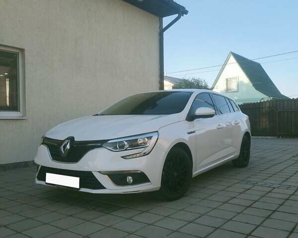 Білий Рено Меган, об'ємом двигуна 1.5 л та пробігом 240 тис. км за 12200 $, фото 1 на Automoto.ua