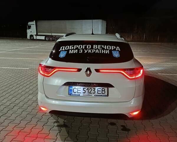 Белый Рено Меган, объемом двигателя 1.46 л и пробегом 200 тыс. км за 12400 $, фото 1 на Automoto.ua