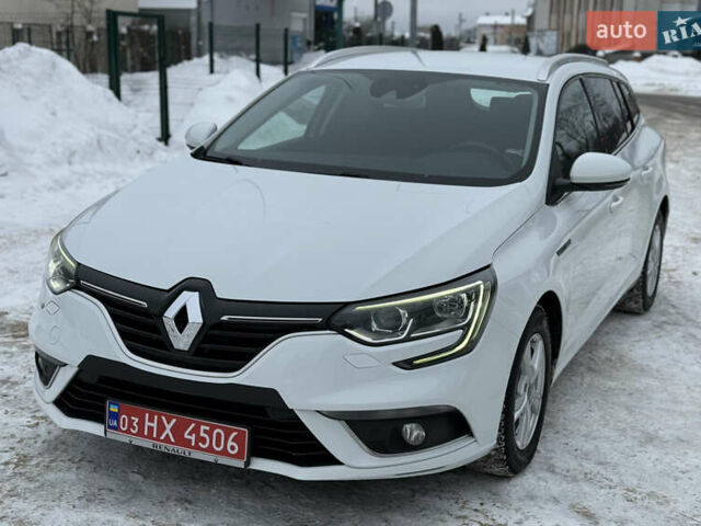 Белый Рено Меган, объемом двигателя 1.5 л и пробегом 164 тыс. км за 12600 $, фото 1 на Automoto.ua