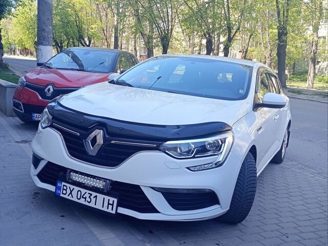 Белый Рено Меган, объемом двигателя 1.46 л и пробегом 192 тыс. км за 13500 $, фото 1 на Automoto.ua